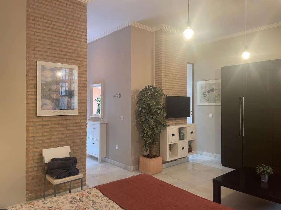 Acogedor Loft+parking Junto A Catedral Siviglia