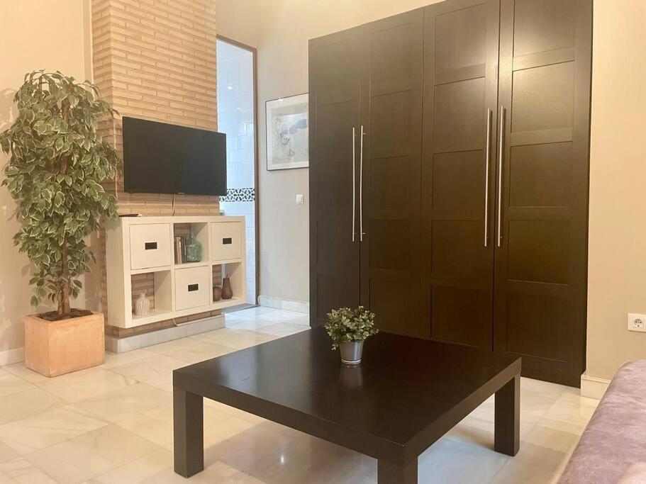 Appartamento Acogedor Loft+parking Junto A Catedral Siviglia