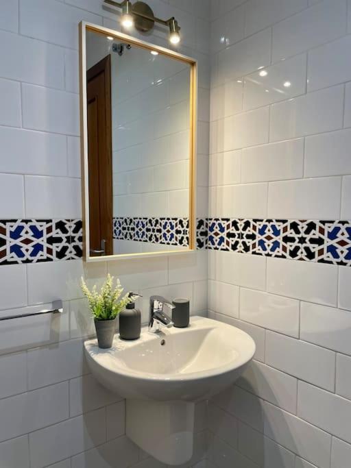 Acogedor Loft+parking Junto A Catedral Siviglia